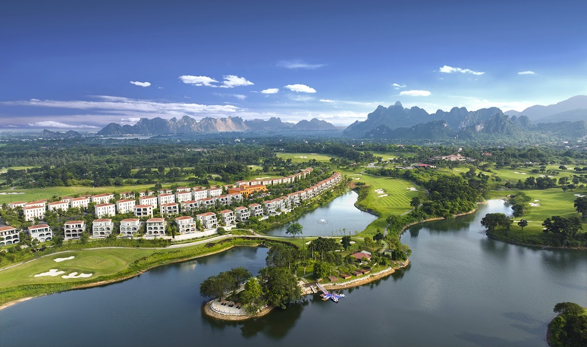 Sky Lake Resort & Golf Club